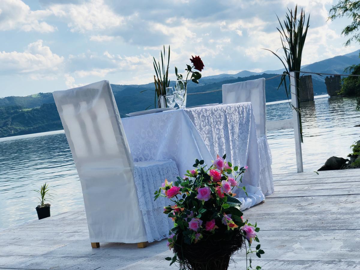 Dream Tricule Villa Svinita Exterior photo